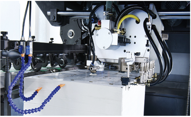 Máy cắt bế và dập nóng kép ba đơn vị MHK 3S1050TTRC/MHK-3S1050TRMC (Máy ép nhũ) 1